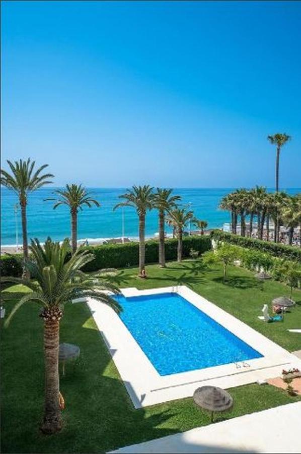 Studio Beso Del Mar Lägenhet Nerja Exteriör bild